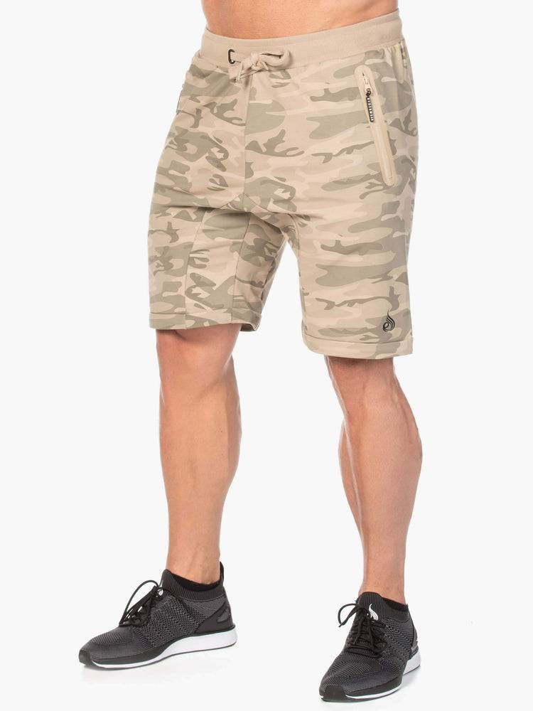 Ryderwear Men Shorts Camo Fleece Track Men's Shorts Tan Camo | CA2798QZ