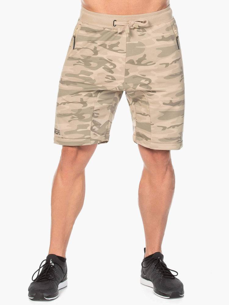 Ryderwear Men Shorts Camo Fleece Track Men\'s Shorts Tan Camo | CA2798QZ