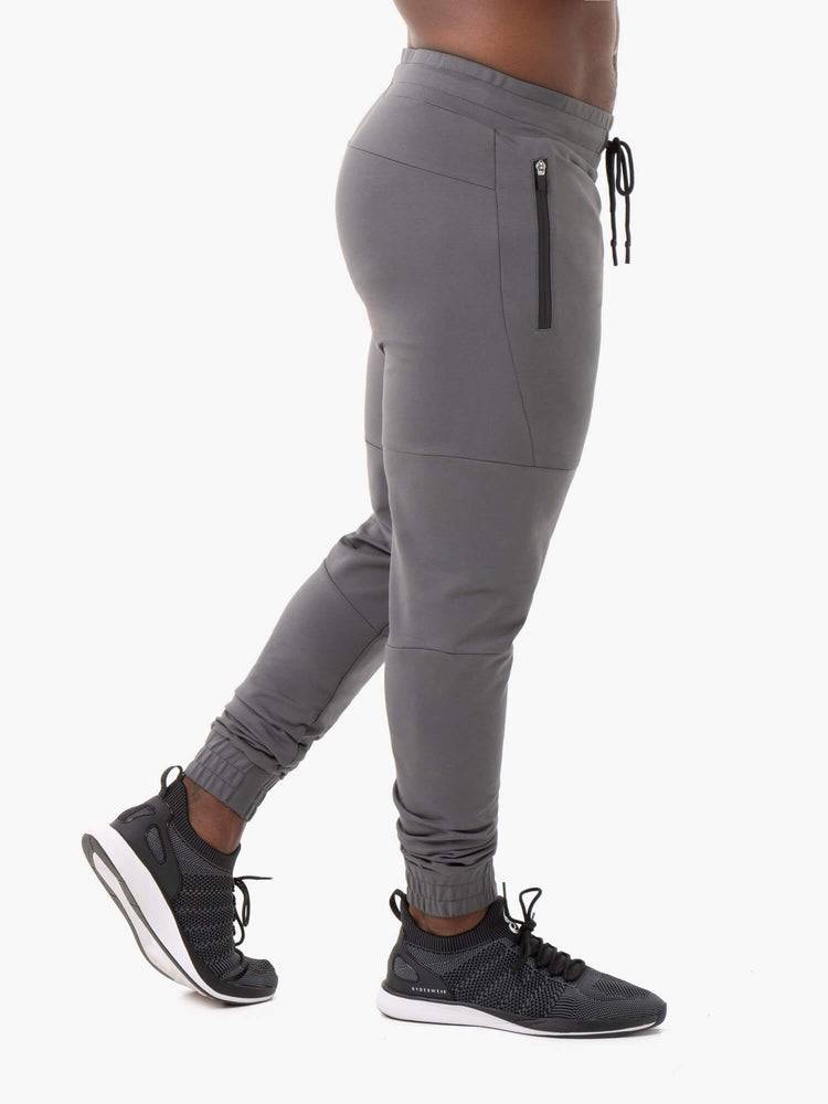 Ryderwear Men Track Pants Energys Men's Track Pants Charcoal | CA3143AP