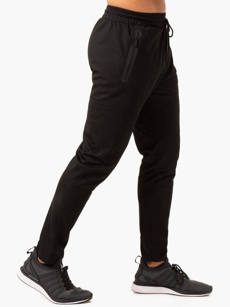 Ryderwear Men Track Pants Mesh Training Men's Track Pants Black | CA3125AP