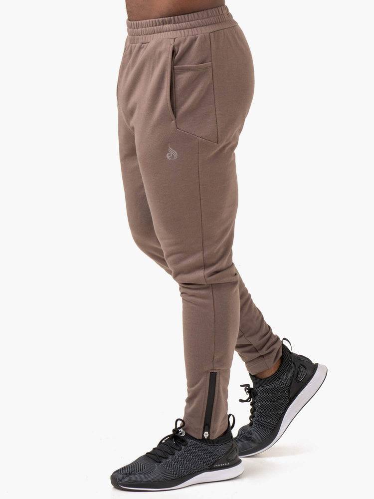 Ryderwear Men Track Pants Pursuits Men\'s Track Pants Taupe | CA3119HK