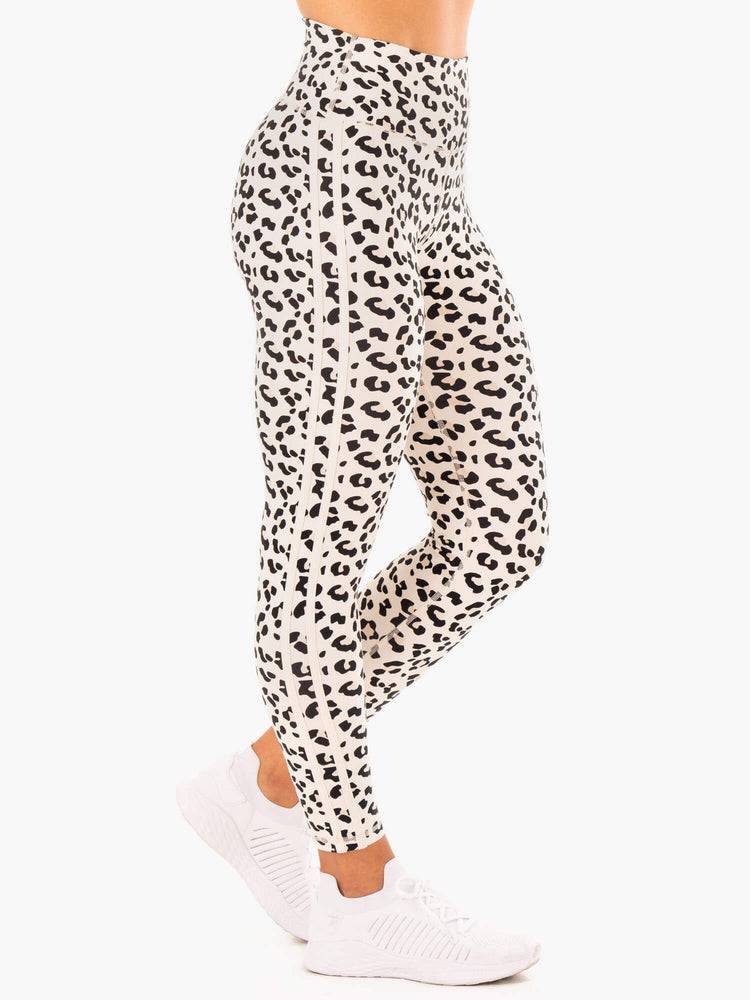 Ryderwear Women Leggings Evolution High Waisted Scrunch Women\'s Leggings Ivory Leopard | CA2417DN