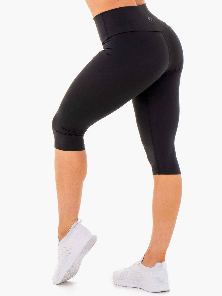 Ryderwear Women Leggings Motion High Waisted Capri Women's Leggings Black | CA2266UT