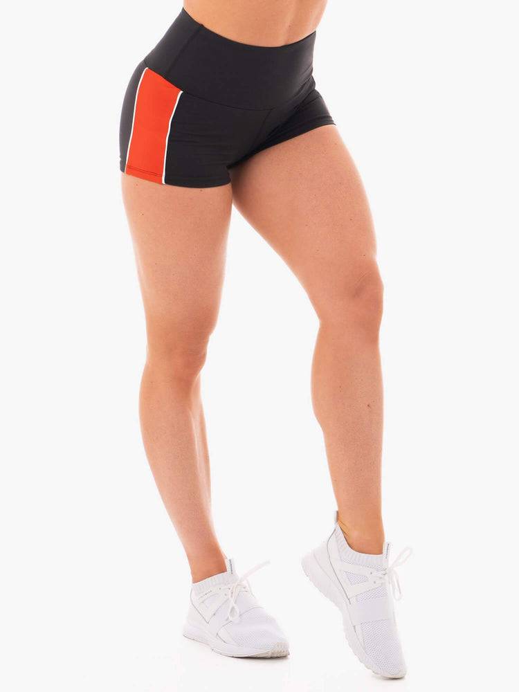 Ryderwear Women Shorts Courtside Scrunch Bum Women's Shorts Black | CA2221FM