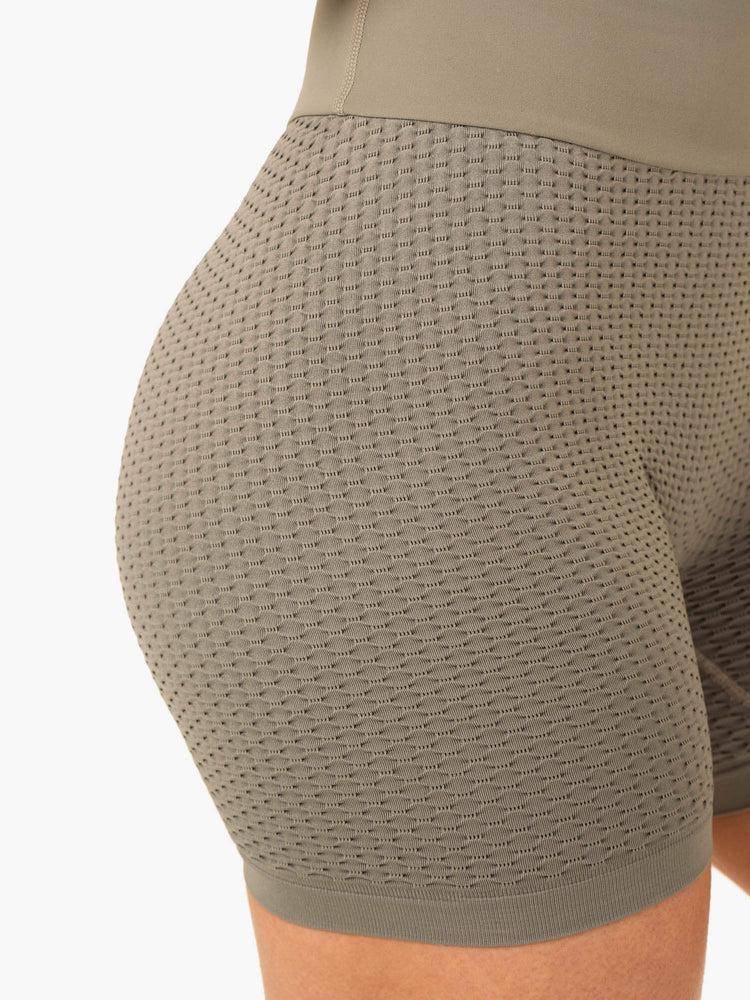 Ryderwear Women Shorts Honeycomb Scrunch Seamless Women's Shorts Khaki | CA2058UT