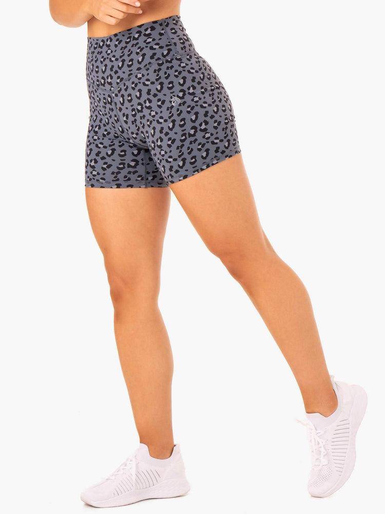 Ryderwear Women Shorts Hybrid Mid Length Women\'s Shorts Steel Blue Leopard | CA2160TV