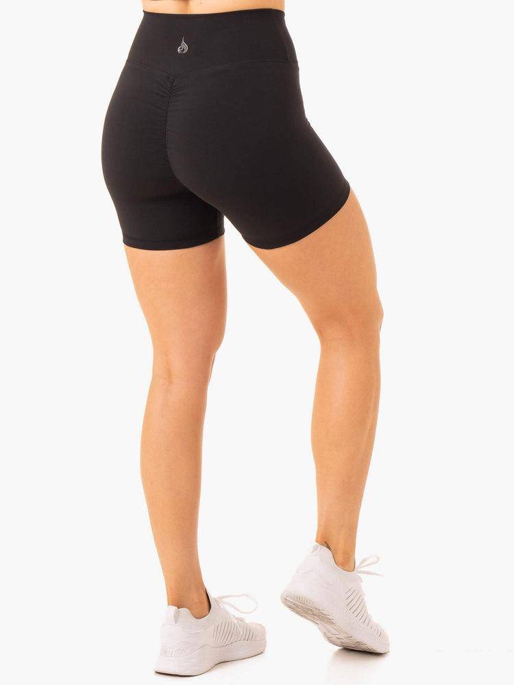 Ryderwear Women Shorts Serene Cross Over Scrunch Women's Shorts Black | CA2046XF