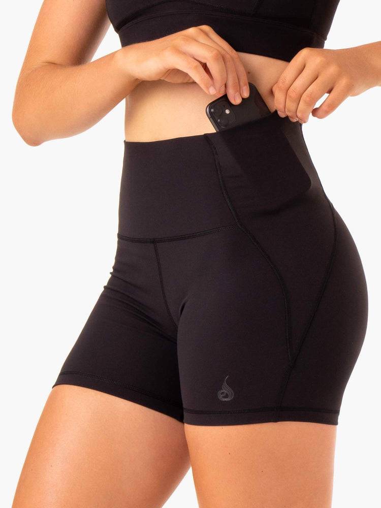 Ryderwear Women Shorts Sola High Waisted Women's Shorts Black | CA2149ZG