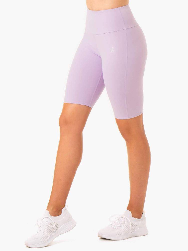 Ryderwear Women Shorts Staples Scrunch Bum Bike Women's Shorts Lilac | CA2023BC