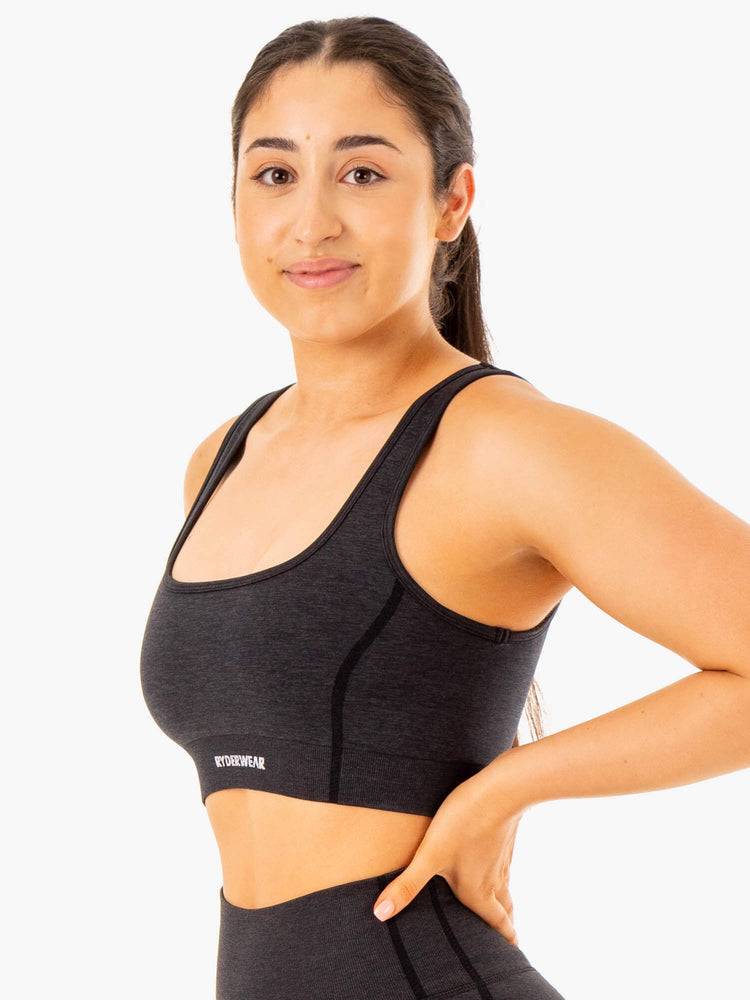 Ryderwear Women Sports Bra Enhance Seamless Women's Sports Bra Black | CA1754GL