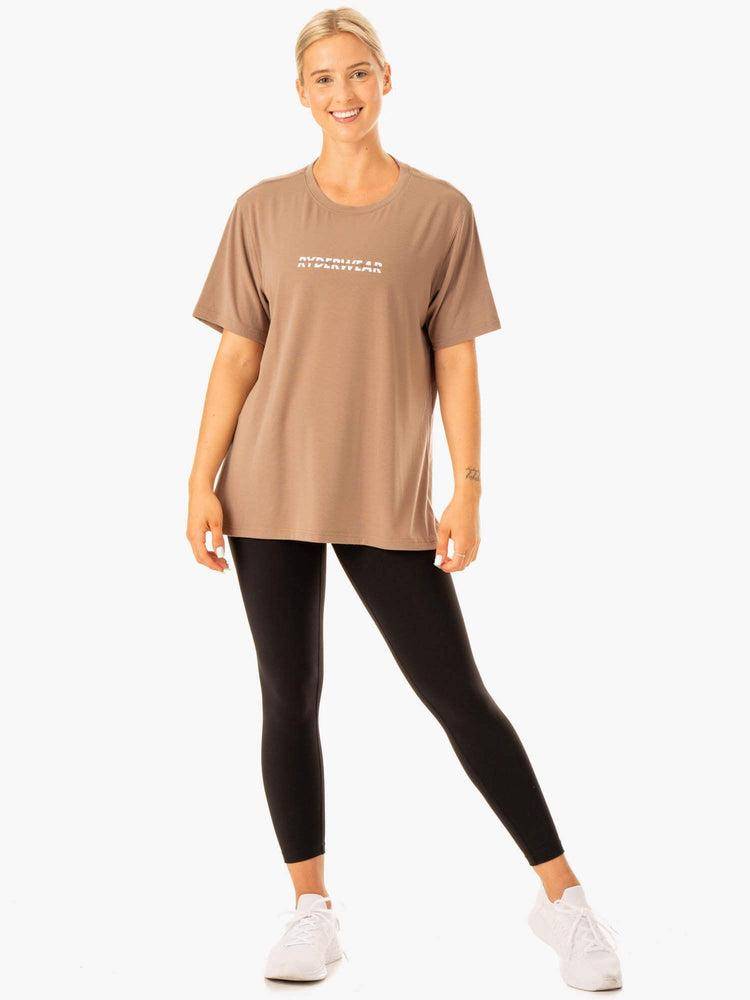 Ryderwear Women T Shirts Edit Longline Women's T Shirts Latte | CA1390GL