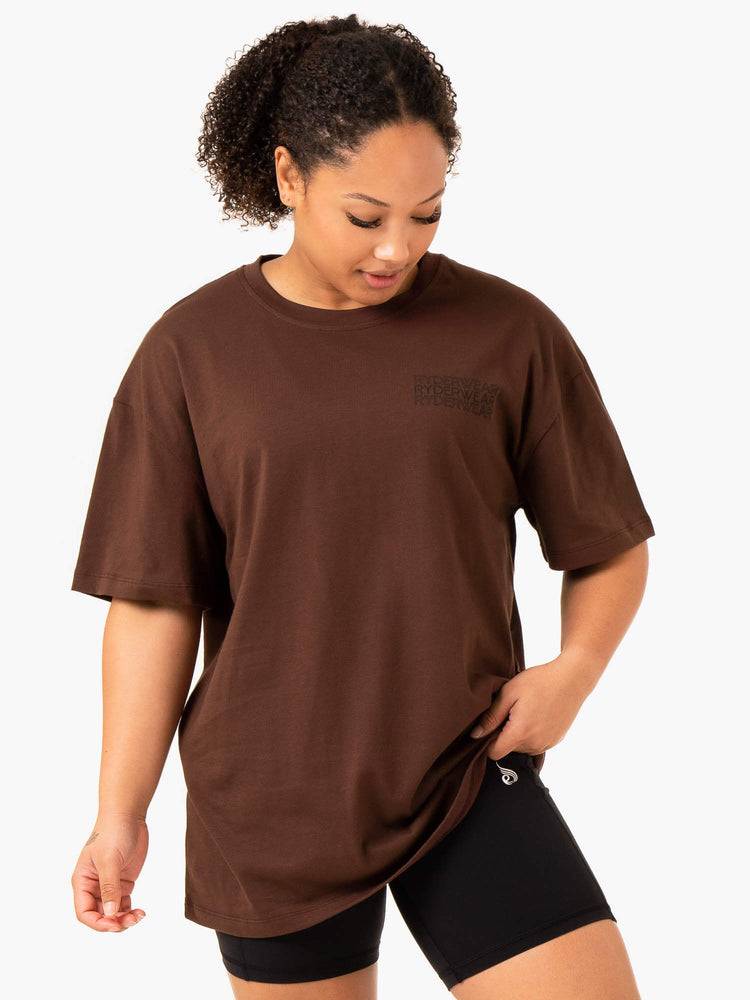 Ryderwear Women T Shirts Level Up Oversized Women's T Shirts Chocolate | CA1361SO