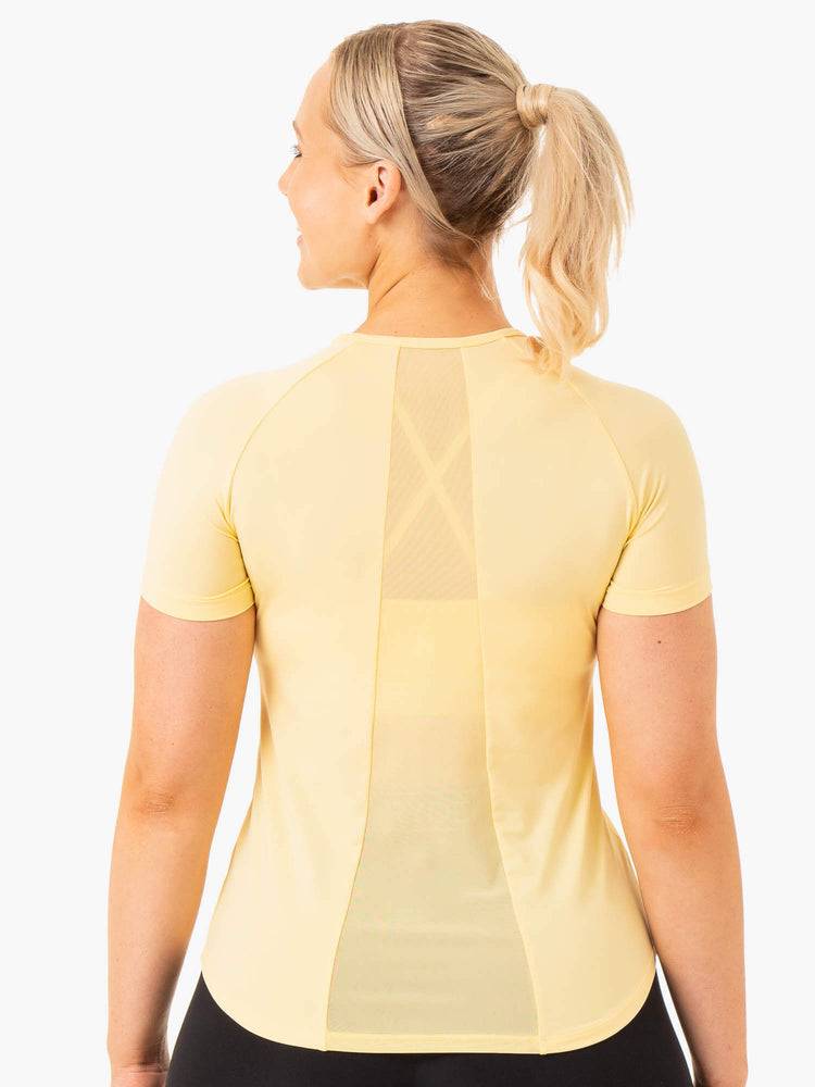 Ryderwear Women T Shirts Level Up Training Women's T Shirts Butter | CA1364GL