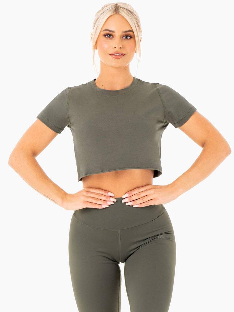 Ryderwear Women T Shirts Motion Cropped Women\'s T Shirts Khaki | CA1467FM