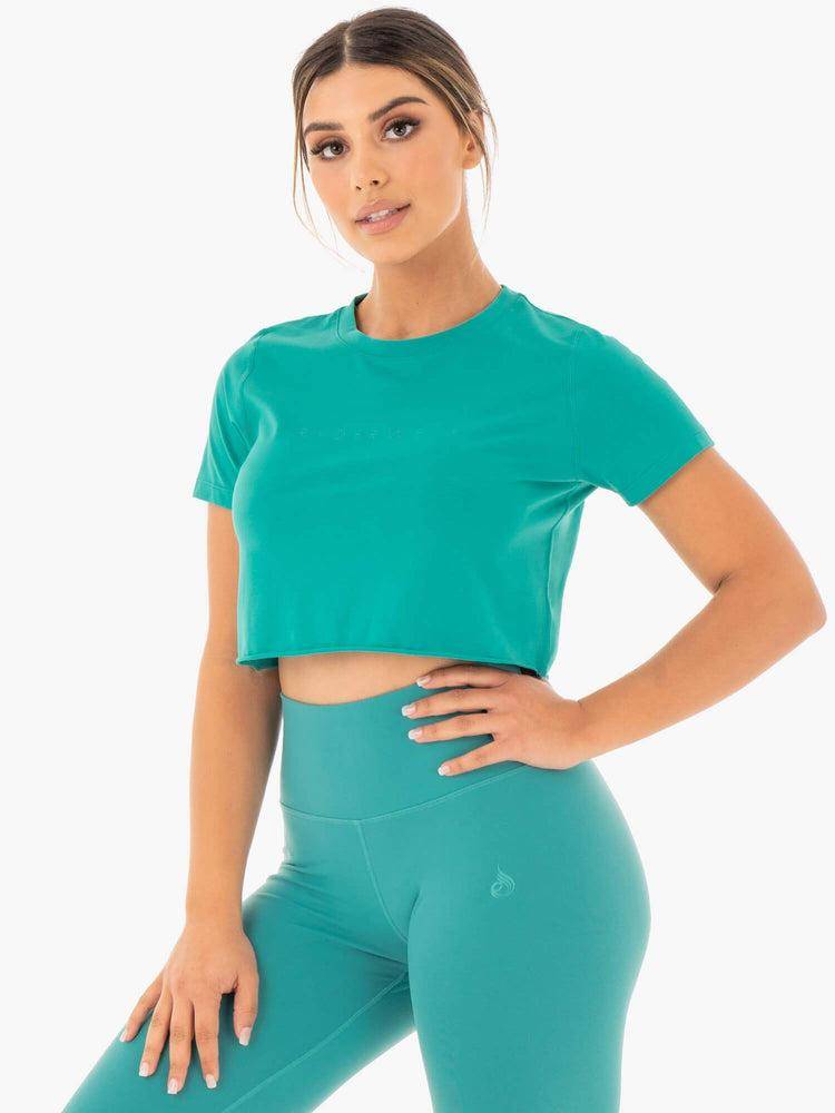 Ryderwear Women T Shirts Motion Cropped Women's T Shirts Teal | CA1470JJ