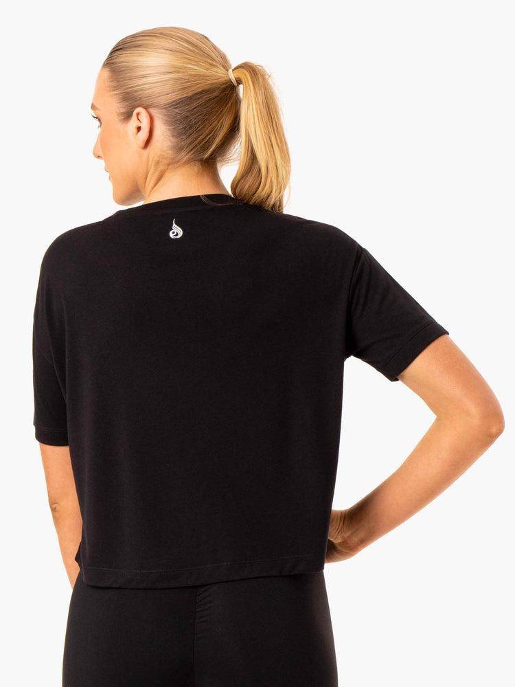 Ryderwear Women T Shirts Replay Boxy Tee Women's T Shirts Black | CA1431RW